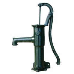 Groene Gietijzeren Handzwengelpomp - Wand