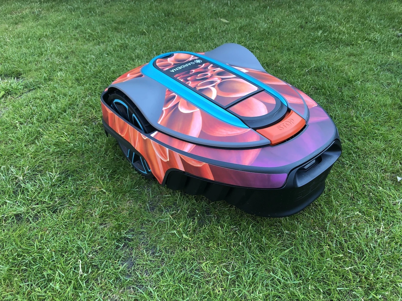 Twinckels Outfit Voor Gardena Robotmaaier Sileno - Dahlia 2 Twinckels Outfit Voor Gardena Robotmaaier Sileno - Dahlia - Afbeelding 2